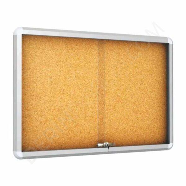 tekerlekli_surgulu_kapak_ilan_dolabi_mantar_zeminli_1