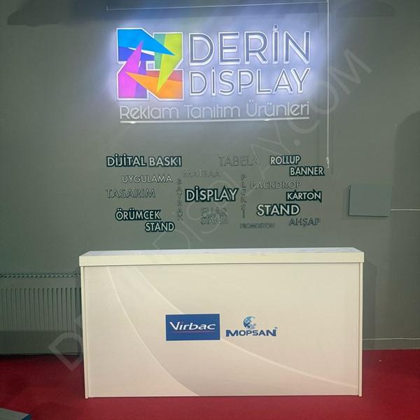 ahsap-fuar-karsilama-bankosu-1